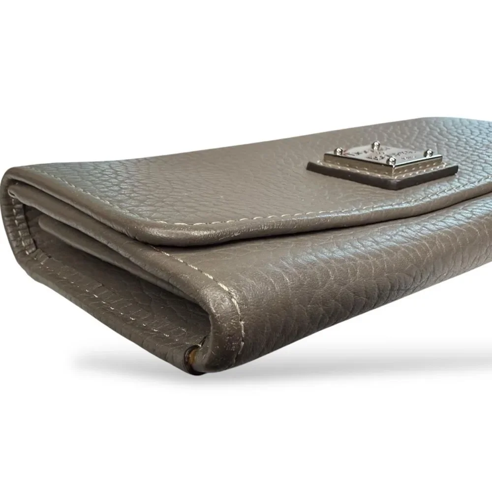 ▪️DOONEY & BOURKE Pebbled Leather Bifold Snap Wallet